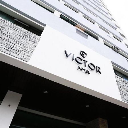 The Victor Hotel Makati City Exterior foto