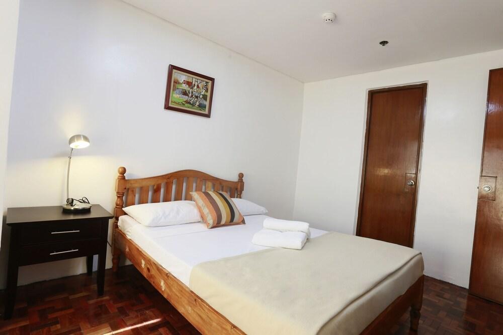 The Victor Hotel Makati City Exterior foto